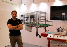 Oliver Russo, Mosa Green