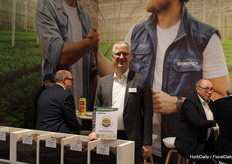 Director Stefan Kreft (Gramoflor) enthusiastically told us about the new Horti-Cert certificate. Congratulations!