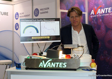 Klaas Otten (Avantes), specialist in spectroscopy.