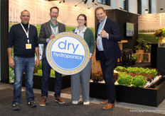 Dry Hydroponics drew attention to a series of anniversaries, including having 40 years of experience in lettuce cultivation.