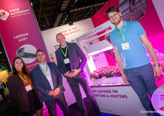 Food Autonomy launched the new version of their LED fan, the Air+. More later, first the picture with Annett Gydri, Mario Taal, Keith Thomas and Sejpes Balaza