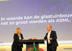 Adri Bom-Lemstra (Glastuinbouw Nederland) and Diederik Samson, once a Greenpeace activist but quietly more positive about greenhouse horticulture than many people think.
