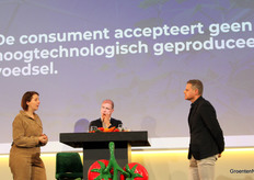 High-tech has a future, but consumers do not always care about it. In fact, as soon as it comes to high-tech in food, beware, warns Diederik Samson during this discussion with also grower Inge Bergsma-de Vries and Korneel van der Plas from Albert Heijn.