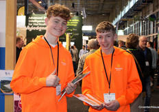 These gentlemen were flyering for Houweling Horticulture. In bright orange, they could not be missed the entrance to the exhibition hall.