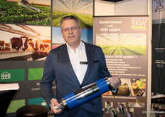 Pieter van Noord (SKW System) brings a technique used in aircraft toilets to the greenhouse.