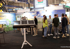 Final leads on Thursday evening, here with a drink at Mustang Demolition and Kerklaan Greenhouses