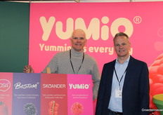 Nico van As and Harrie Jonker (Fruitmasters) are happy to meet with growers who want to switch to softfruit.