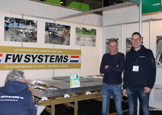 At (FW Systems), Paul Brabander and Martin Intveen like to get a good picture. The colleague on the front left is doing surreptitious advertising with his hoody.