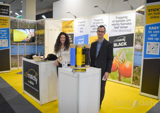 Not many new companies, but there were some. In the photo the team with Davik, launching their solution Catchy: a trap for thrips and flies. Nufar Gal-Yam & Eyal Eliakim tell more about it. They are also on the lookout for dealers.