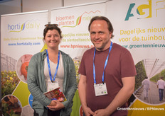 Melina Audette, from Canada, recently started her internship at Florensis. She is visiting the HortiContact with colleague Eric de Groot.