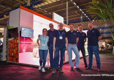 Quite a photo shoot to get the Fluence team on the picture with those bright LED lights - but it worked.