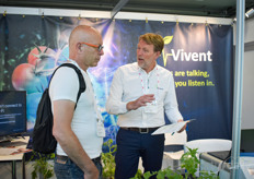 Carl Rentes with Vivent explains more about the company’s sensor solution to a visitor of the show
