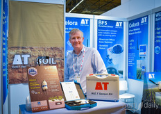 David Frew with Delta-T shows the W.E.T. Sensor Kit