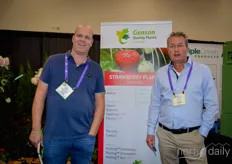 Marc van Gennip (Genson Quality Plants Canada) and Frits van Duijn (Van Tuijl). Genson Quality Plants Canada is relatively new on the market: https://www.hortidaily.com/article/9407540/canada-new-joint-venture-to-grow-strawberry-plants-for-the-north-american-market/ 