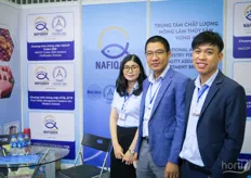 Nafiqad4 is issuing health certificates for fishery and general food products for exports to EU, Korea and other markets. Tam Dao Thanh, in the middle, is charge of customer relations. 