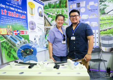 Ly Xuan Lan Plastic Co., LTD produces equipment for greenhouses. The company is from Vietnam and exports. The Vietnamese market is changing fast. To the left is Châu Lê Huong. 