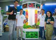 Friso Klok, Area Manager, Thoai, product developer for lettuce Phuc, product development, Tram, marketing support and Mai, internal sales, at Rijkzwaan Vietnam. Rijkzwaan developed an entire range for the Asian market, including colourful baby pepper, sweet Palermo and Medley tomato.  