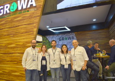 Jesus Ortiz, Karen Melgareso, Fernando Aifaro, Mariela Ramirez and Eduardo Navarro with Growa