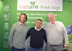 Nature Fresh Bags is a water-resistant kraft paper with a window, establishing itself as a modern packaging for peeled asparagus. The Wuppertal-based company BOPlus takes over the marketing of the packaging concept in the German market. Pictured: BOPlus CEO Dieter Ohler (r) and partner.