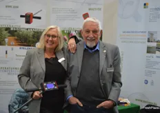 Maaike Hamer and Horst Altenhöfer from Stelzner. The company develops and sells devices for moisture analysis and temperature measurement, among other things.