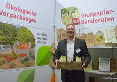Even at the end of the first day, Flexpack CEO Tobias Kärst was still in a good mood. The company highlighted the fully cardboard baskets with detachable handles.