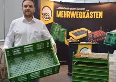 Manuel Hangbers from Ringoplast presented a selection from the wide range of reusable crates for fruit and vegetables.