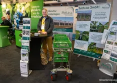 Jorg Amft of Metasa. The new spraying machine of the company is currently being tested at different growers. Keeping you updated!