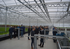 Everyone can view the technique accurately.