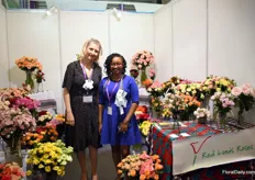 Isabelle Henin Spindler and Rita Manjik of Red Lands Roses. They are exporting to China for about 5 years now and it is the fourth time that they are exhibiting at the Hortiflor expo in China. They feel that the domestic production is increasing and improving, but not much spray are being grown. Therefore, spray  as well as the odd colors and garden style roses are the main types of this Kenyan rose grower that go to China. Isabelle see a lot of potential for the future, especially if there will be direct flights from Kenya to China.