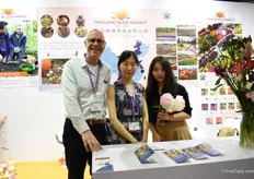 Roland, Jingyi and Ran of Holland Bulb Market. They supply bulbs to growers, parcs and distributors all over China. They see the highest demand for the Tulip.
