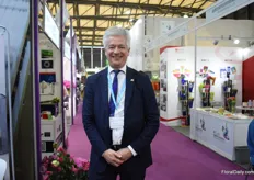 Oscar Niesen of CoHort Consultancy was visiting the show.
