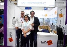 Denis Dullemans of Agrolux with Arjan Pauw  of Gavita together with Rainbow.