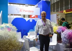 Felipe Pinzon of El Pandero grows Gypsophila in Colombia and supplies them to China for several years now. He sees a good demand for the tinted ones.
