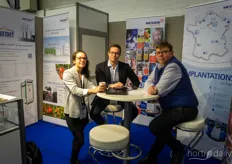 Lucie Dos Santos, Alexis Houe, and Vincent Martin with Messer France, supplier of CO2,