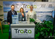 Baptiste Debruyne, Noemie Leclerc and Mathilde Carrain with Traita, active in greenhouse coatings, cleaning and desinfecting