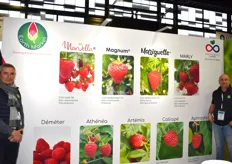 The Earth Market team came to present its new raspberry varieties and the new strawberry variety Marly.