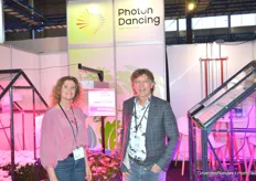 Photon Dancing combines the good properties of Son-t with their LED lamps. Wilco and Wilma Verkuil