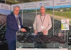 Evapo Control focuses on, as the name suggests, preventing evaporation in, for example, water basins. Pictured: Dirk de Kort and Kris Eyskens.