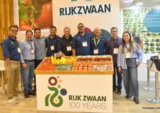 The lovely team of Rijk Zwaan.