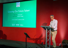 Rob James, Thanet Earth, addressed the issue of the ageing population of the British growers, and the lack of youngsters joining, and how the Thanet Earth Centre of Excellence addresses this issue: https://www.hortidaily.com/article/9706459/uk-thanet-earth-centre-of-excellence-sees-first-seeds-of-2025-sown/