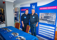 Finch and Jochum Genuit, Mienis Water