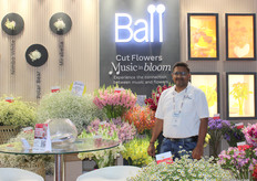 Pravin Kamble presents Ball Cut Flowers’ distinctive cut flower collection.