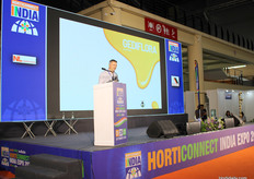 Gediflora conducted an informative session on breeding and propagation techniques for chrysanthemums.