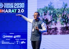 BT Gore of Farm DSS presented scientific approaches in fertigation, pest control, and regulated protected cultivation for growing pomegranates.