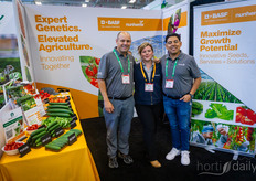 Martin de la Orden, Maggie Watrs and Erving Garcia showing the BASF / Nunhems varieties 