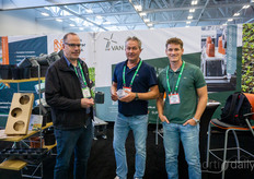 Grower William Ravensbergen visits Frits van Duijn and Peter van den Bosch, Van Tuijl