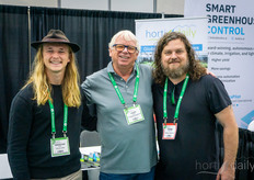 Sebastian & Laust Dam, and Shane Hutto are of course willing to pose with the HortiDaily logo