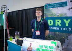 JD Tierney, Ikeuchi USA, showing the 'Dry Fog' their misting system provides