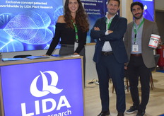 Eva, Michael and Roberto with their most selling product from Lida Plant Research.