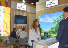 Explaining about the products at the booth of Daymsa